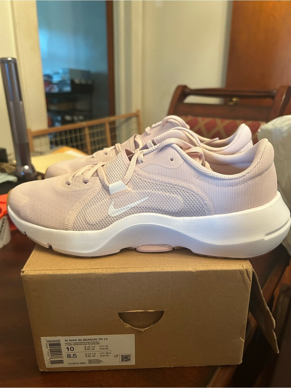 Nike Women’s Peach Training Sneakers with Gum Outsole - Picture 3 of 6
